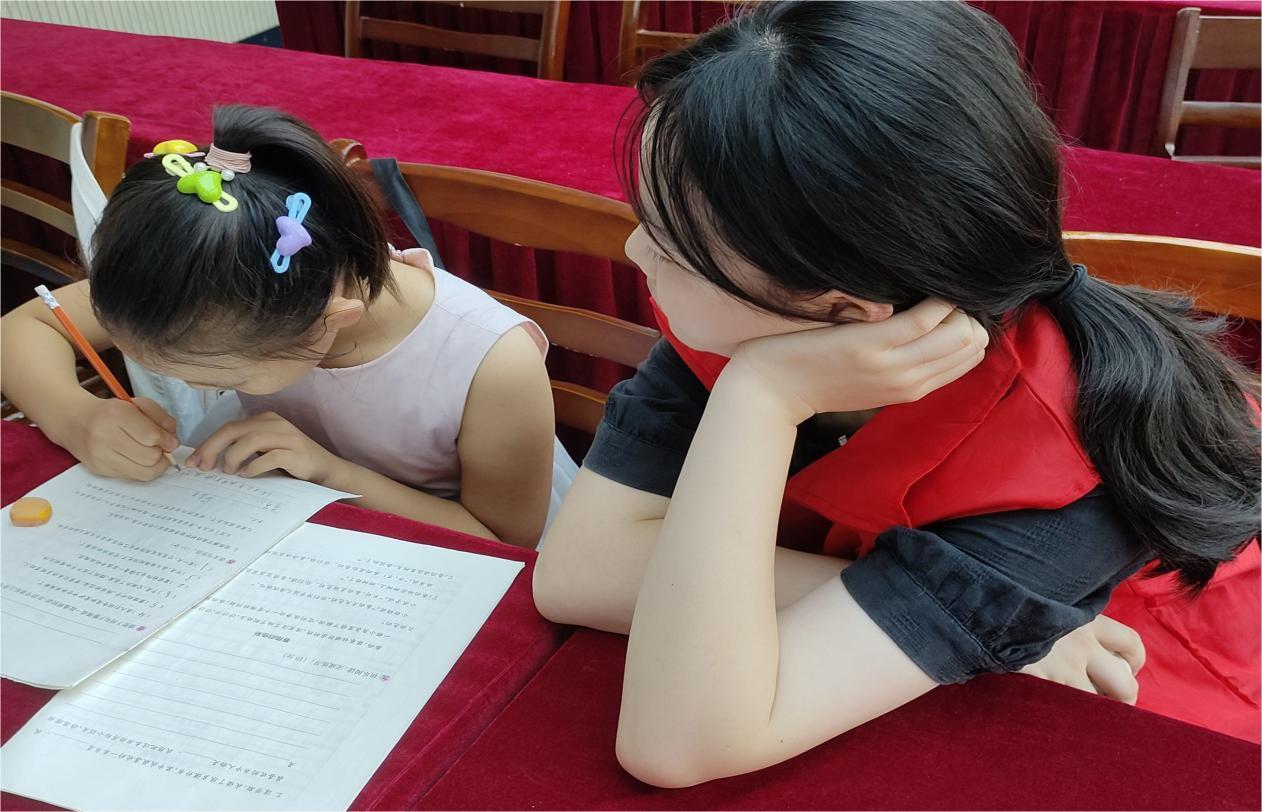 安徽學(xué)子三下鄉(xiāng)：關(guān)愛兒童口腔健康，養(yǎng)成良好衛(wèi)生習(xí)慣