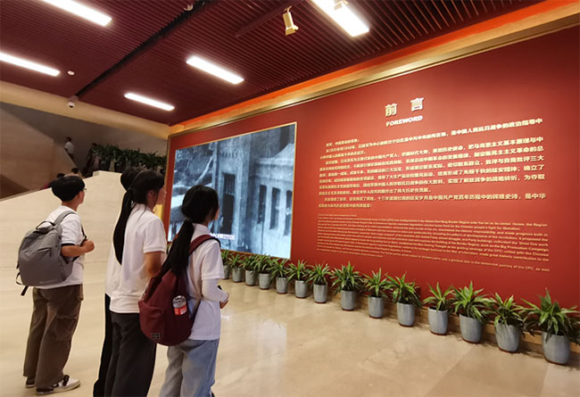 桂林航天工業(yè)學(xué)院暑期社會實踐團：追憶紅色歷史，弘揚延安