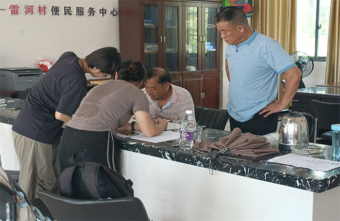 深入田間地頭，關(guān)注農(nóng)戶水稻種植——華中農(nóng)業(yè)大學(xué)赴湖北省監(jiān)利社會(huì)實(shí)踐調(diào)研團(tuán)隊(duì)