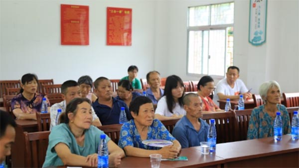 蛭神行遠，民生情長——吉首大學(xué)“蛭惠民生”團隊深入大山進行調(diào)研