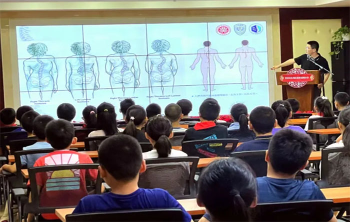 灰雀實(shí)踐團(tuán)：以身為媒，用科普打開生命之窗
