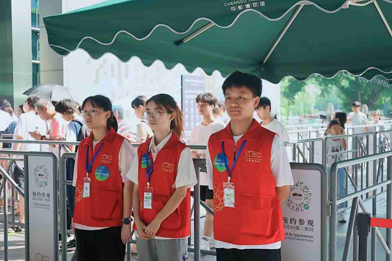 “歷史漫步，中外徜徉” ——愛益陽光赴成博社會實踐隊再赴成都博物館開展志愿活動