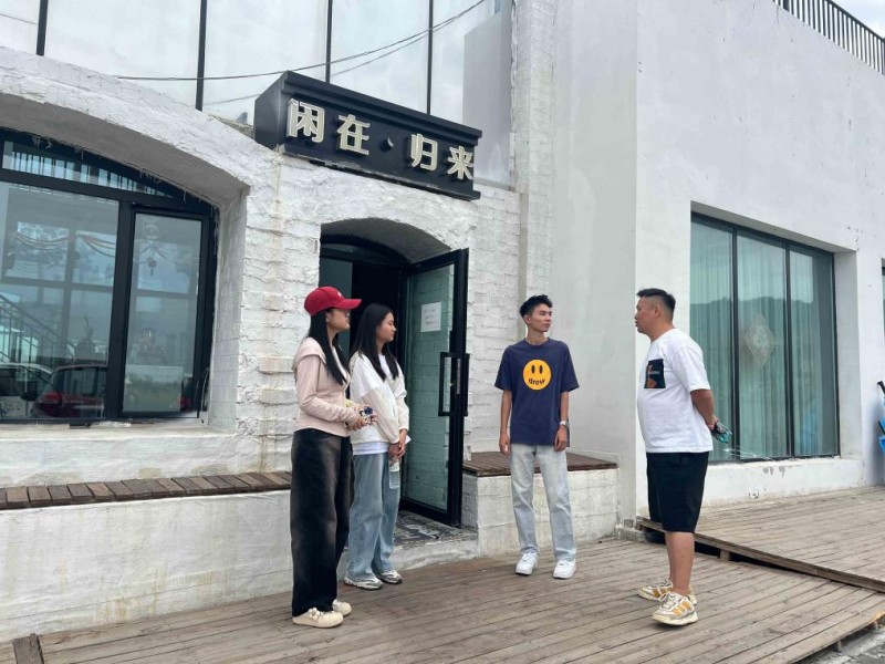 廈門大學(xué)嘉庚學(xué)院“山海共建！嘉庚力量”暑假三下鄉(xiāng)實(shí)踐隊(duì)新疆行
