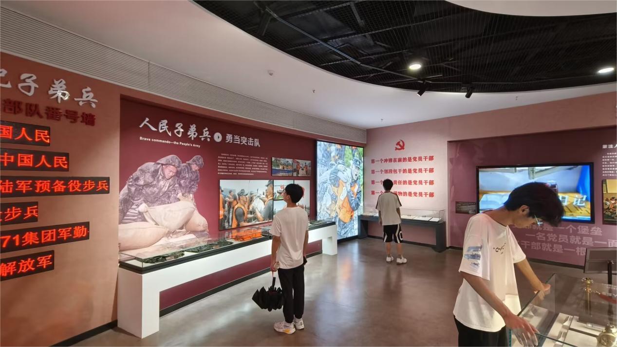 弘揚(yáng)抗洪精神，綻放青春色彩，巢湖學(xué)院學(xué)子赴阜南縣王家壩開展社會(huì)實(shí)踐活動(dòng)