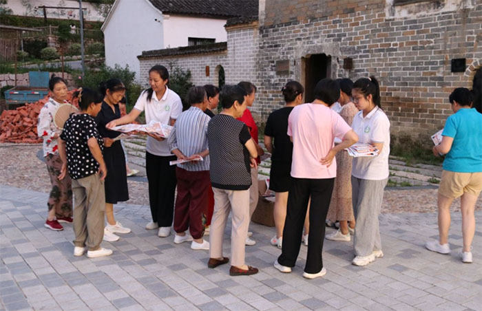 淮師學(xué)子三下鄉(xiāng)：讓法律走進(jìn)生活，助力美好鄉(xiāng)村