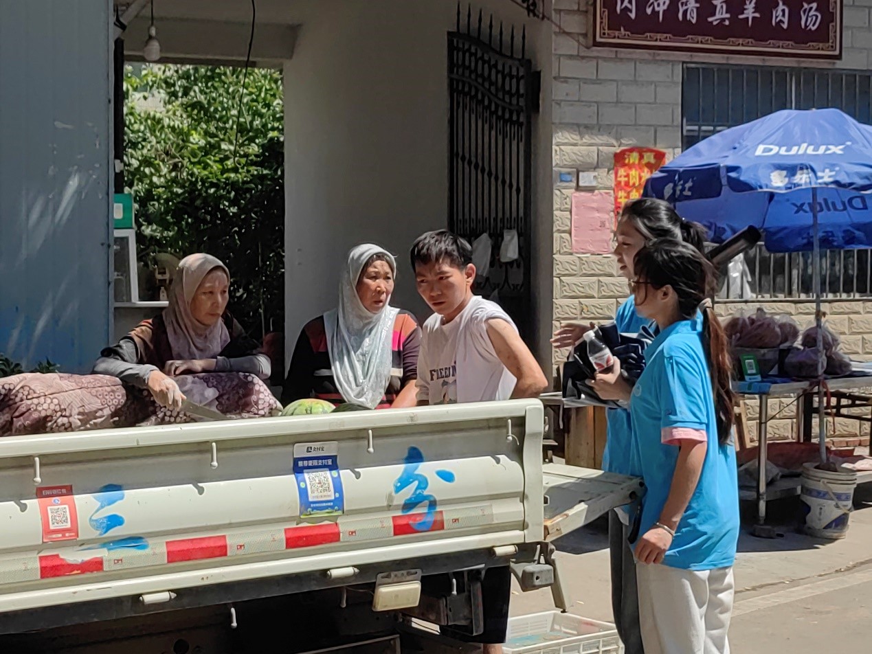 上外賢達(dá)學(xué)院學(xué)子三下鄉(xiāng)：攜手振興，共筑夢(mèng)想