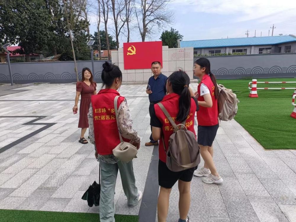 貴大學(xué)子三下鄉(xiāng)：繼承紅色基因，厚植紅色情懷