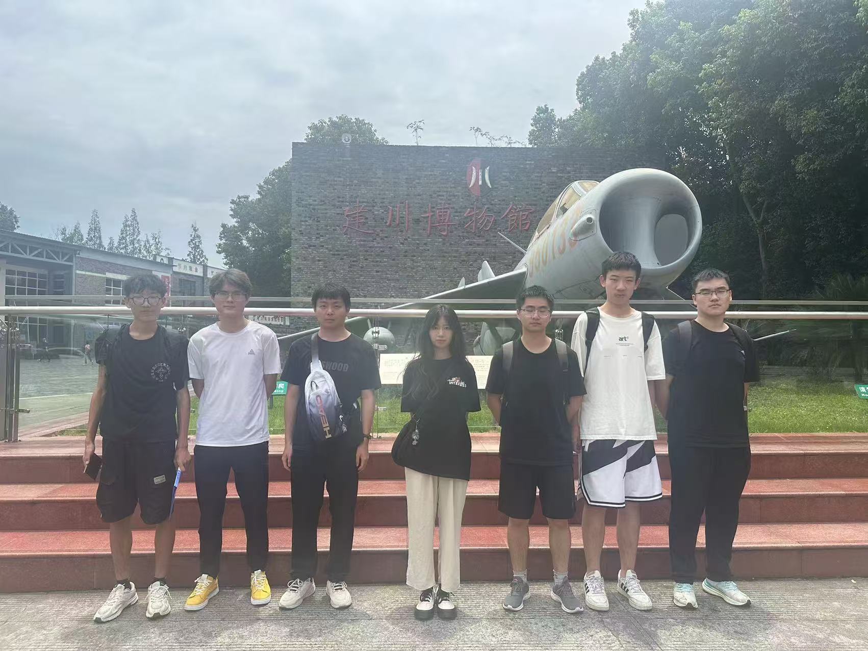 在建川博物館，與歷史對(duì)話(huà) ——西南石油大學(xué)“追憶滄桑歲月”實(shí)踐隊(duì)