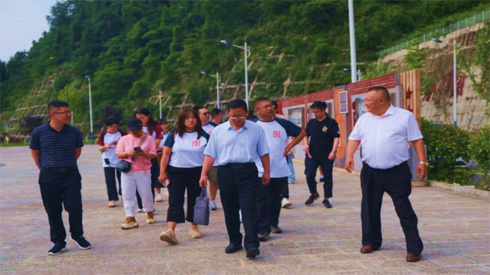 情系高原沃土，躬耕育人初心