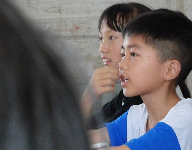 南財(cái)學(xué)子三下鄉(xiāng)：螢火微光，融情劉李
