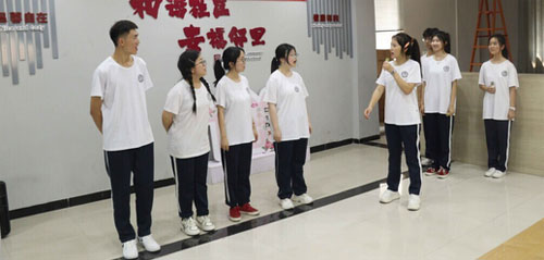  內(nèi)江師范學(xué)院三下鄉(xiāng)：廉潔揚(yáng)清風(fēng)，同心啟新程
