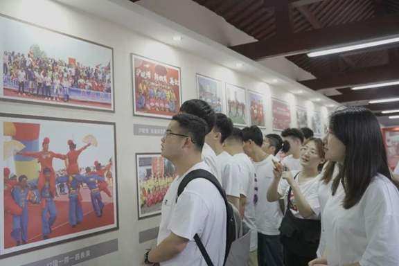 中國情緣，花鼓傳情 ——安徽財(cái)經(jīng)大學(xué)學(xué)子前往花鼓之鄉(xiāng)進(jìn)行調(diào)研