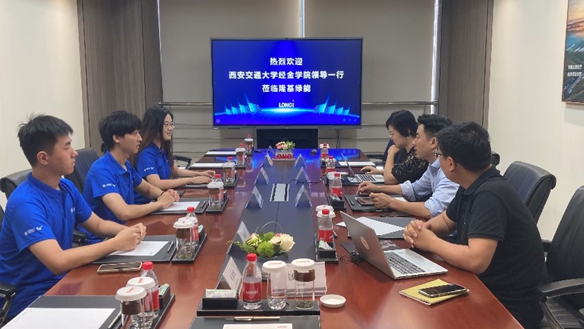 善用太陽(yáng)光芒，探尋可持續(xù)發(fā)展的未來(lái)之路