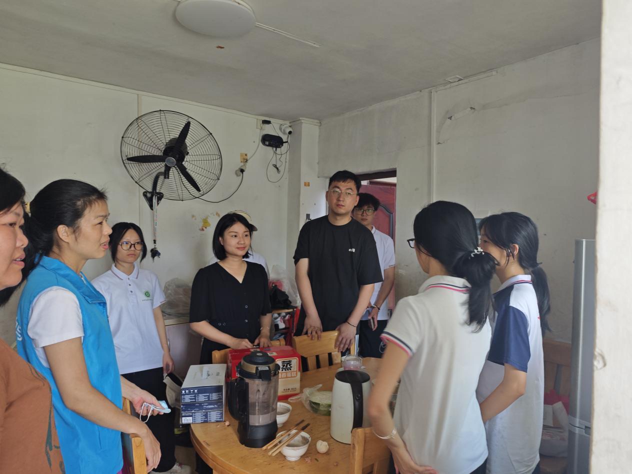 科技師大愛心走訪，入戶送溫暖