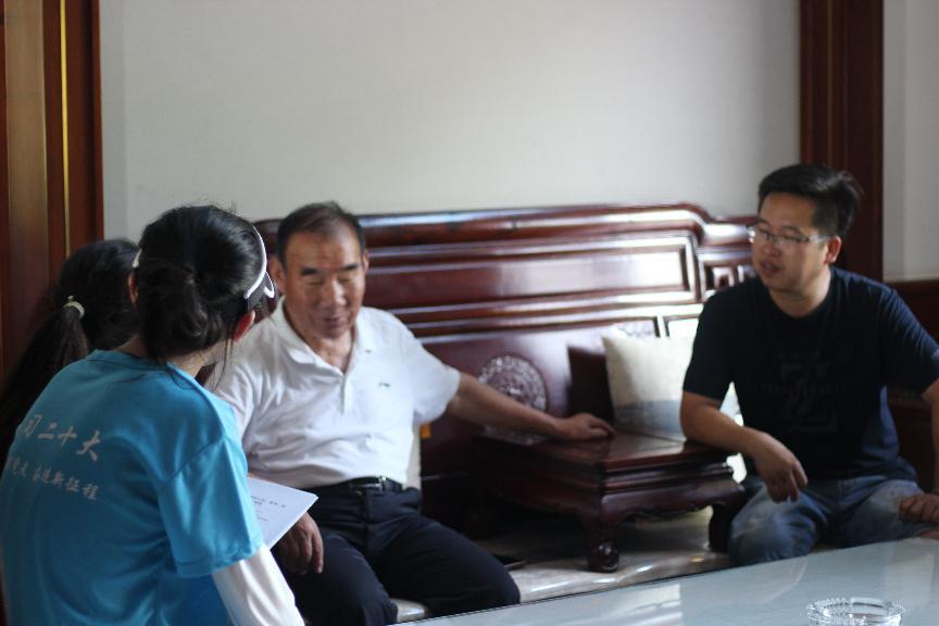 安農(nóng)大學子三下鄉(xiāng)：80歲老人自費教孩子畫畫，為陶寓村鄉(xiāng)村振興注入文化動能