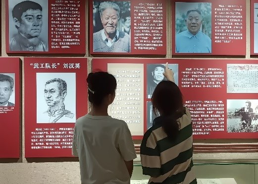 曲園學子重踏紅色足跡，再尋沂蒙記憶