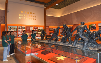 綠林之聲團(tuán)隊(duì)三下鄉(xiāng)：走進(jìn)北大荒，見(jiàn)證現(xiàn)代化