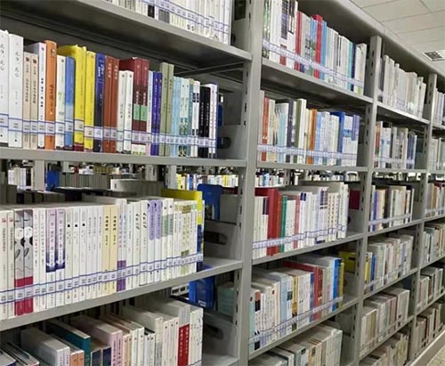 捐書筑夢(mèng)，墨香傳情