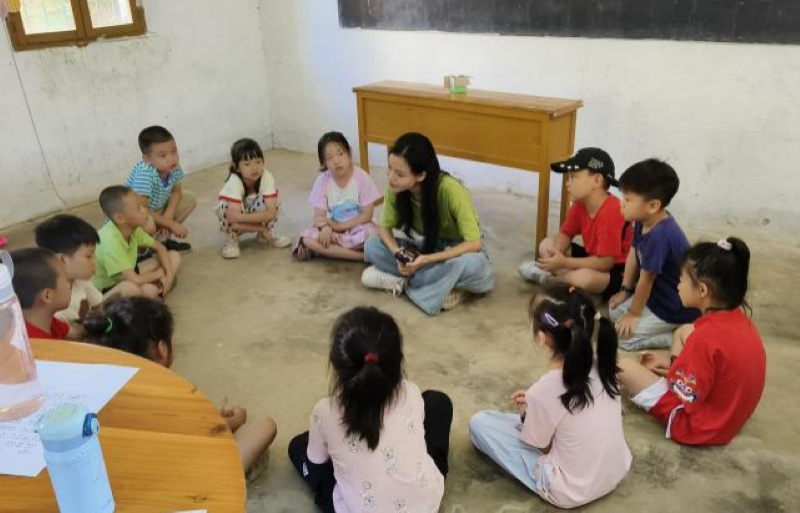 美育潤童心，藝術筑夢想——華南師范大學柳夏星火實踐團美育系列課程報道