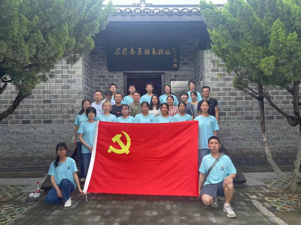 安徽中醫(yī)藥大學(xué)中醫(yī)學(xué)子三下鄉(xiāng)感悟：下鄉(xiāng)之路，增信之途