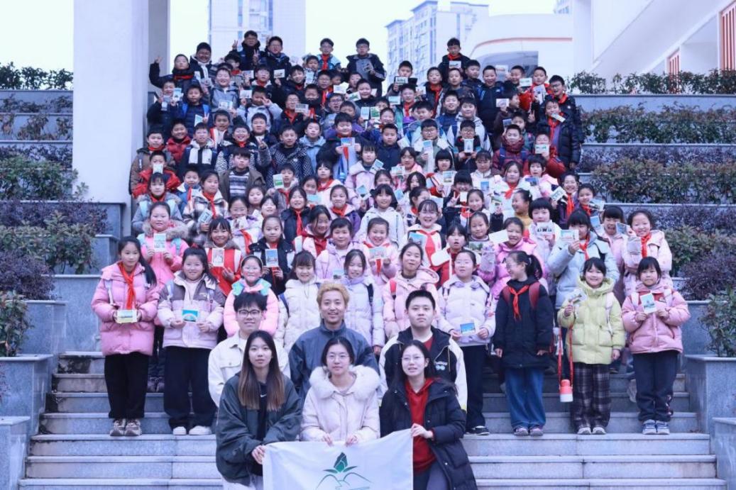 天津大學(xué)“材夢生花”實(shí)踐隊(duì)赴安徽省六安市舒城縣實(shí)踐活動(dòng)獲圓滿成功