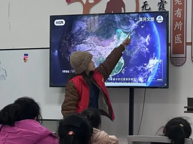山東大學小樹林支教調(diào)研團（威海）燭夢隊支教以智育為根，促進全面發(fā)展